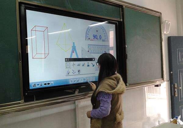 學校教學一體機觸摸屏被鎖了怎么辦？